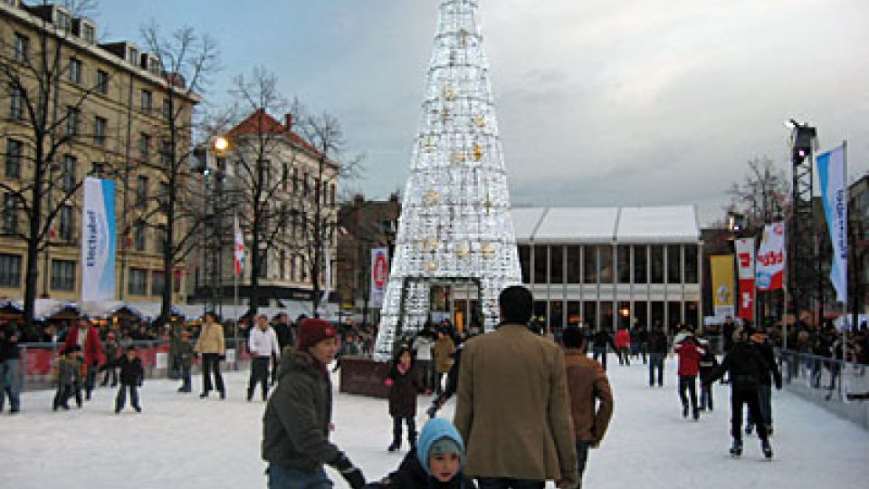 Vánoční kluziště v Bruselu