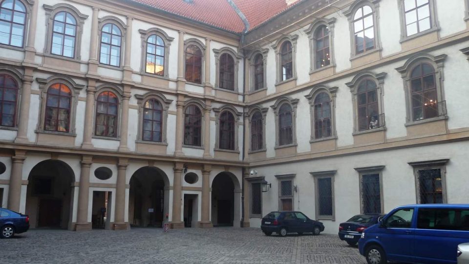 Na stavbě Valdštejnského paláce se podíleli významní soudobí architekti a umělci