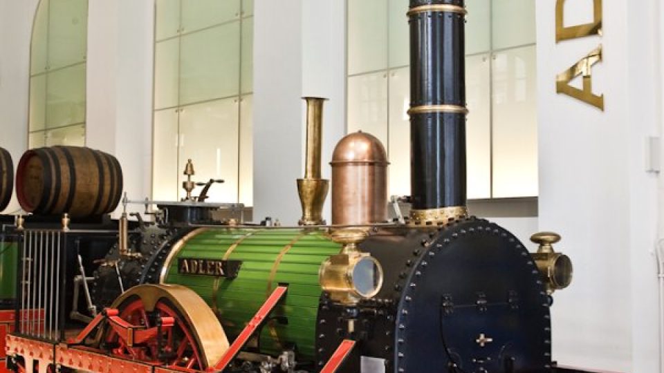 První parní lokomotivu ve střední Evropě si mohli prohlédnout návštěvníci norimberské výstavy Adlerova cesta