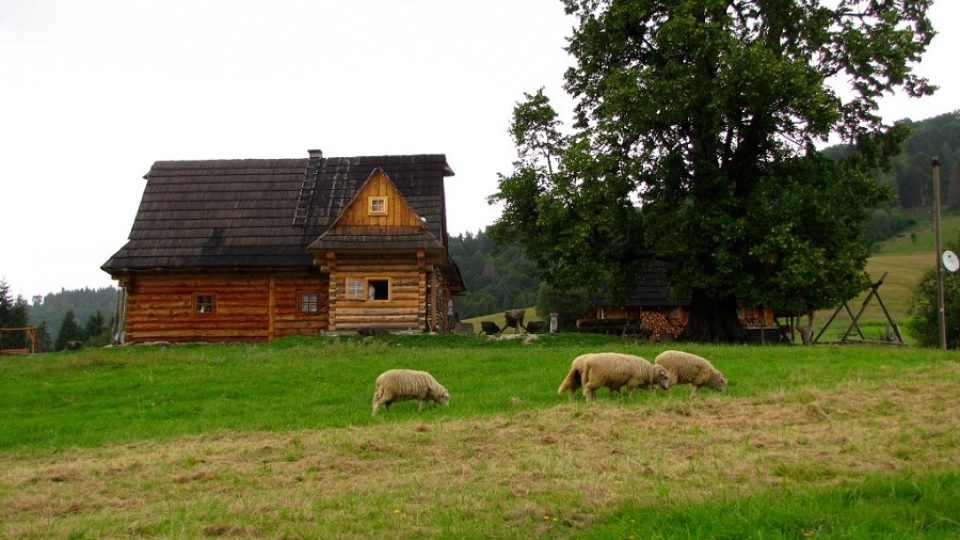 Salaš Zbojská v národním parku Muráňská planina nabízí turistům esenci slovenského venkova