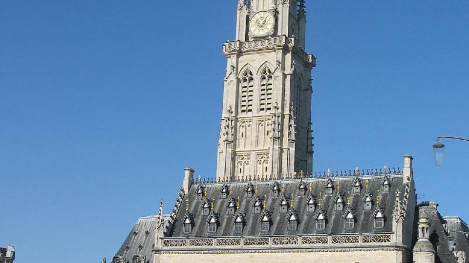 Radnice se zvonicí v Arrasu