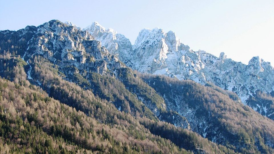 Slovinská Planice se nachází nedaleko Kranjské Gory