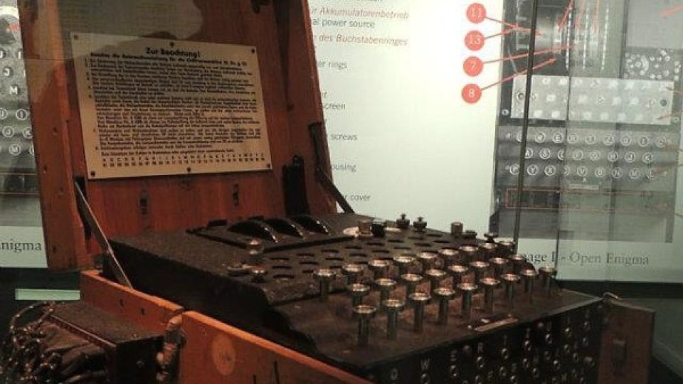 Jeden ze strojů Enigma