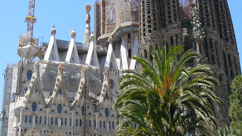 Stále nedostavěná katedrála Sagrada Família