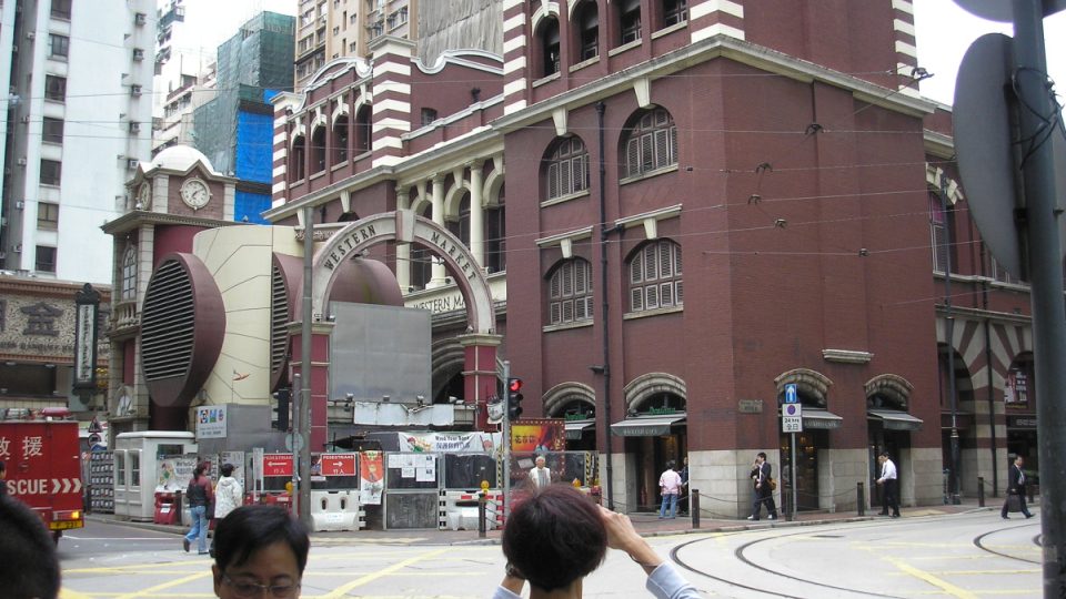 Také v Hongkongu můžete na turisty narazit na každém rohu