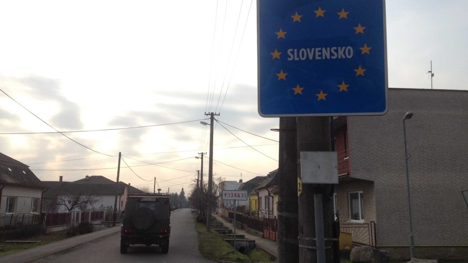 Evropská unie a euro přinesly podle Slováků zhoršení životní úrovně