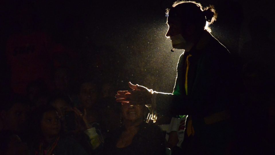 Představení klauna Pabla Cool ve favele Rocinha bylo nejdřív pořádně záhadné