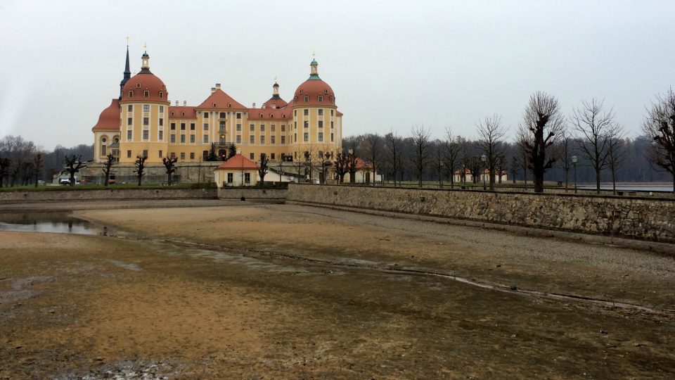 Saský zámek Moritzburg je hojně navštěvován hlavně před Vánoci