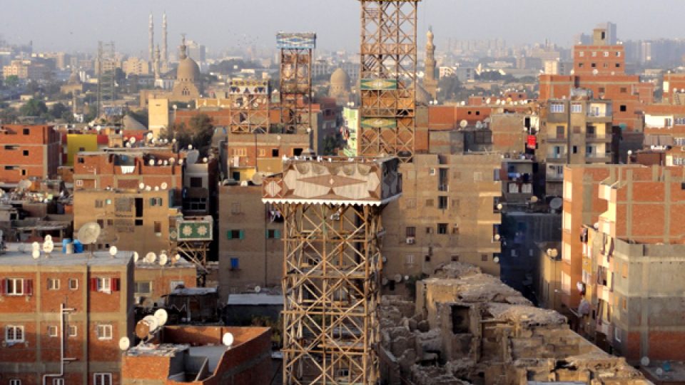 Výhled na Káhiru z věže určené pro chov holubů