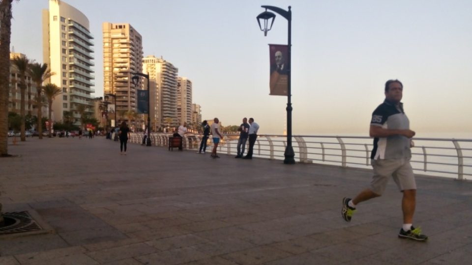 Bejrúťané běhají od časného rána