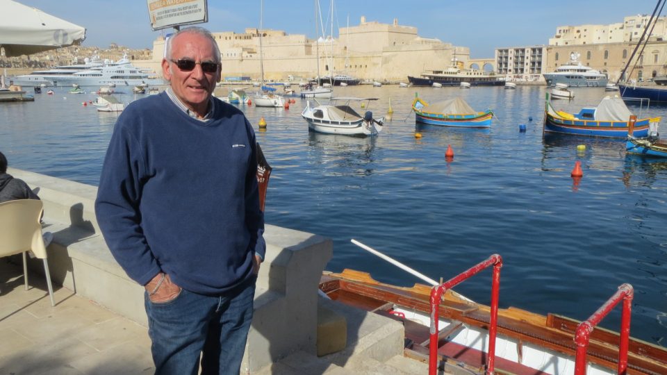 Andrew Whibley provozuje šest tradičních maltských vodních taxíků