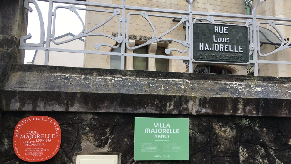 Louis Majorelle byl umělecký kovář a ebenista, v Nancy je po něm pojmenovaná nejen jeho vila, ale celá ulice