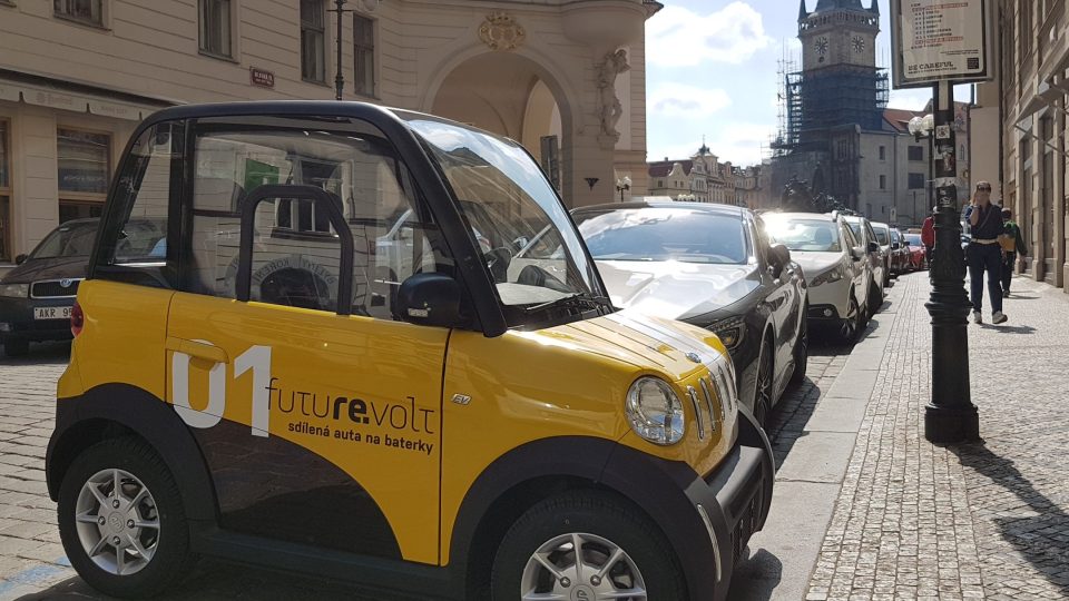 Mini elektromobily jsou ideální hlavně pro provoz v centru města