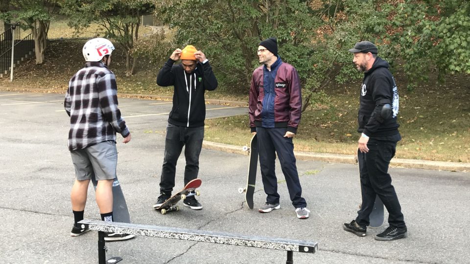 Hodně skateboardistů, kteří dorazili na akci české ambasády ve Washingtonu, je ve středním věku