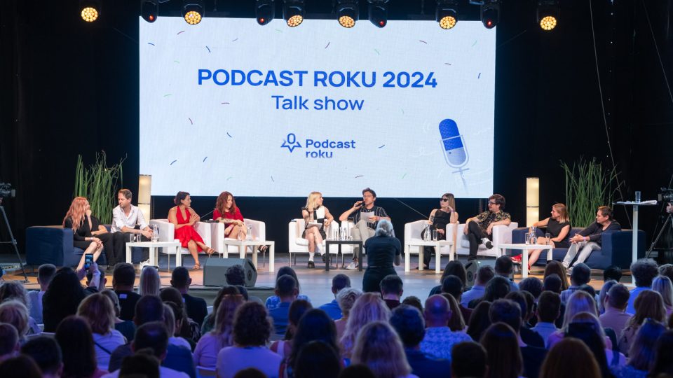 Vyhlašování ankety Podcast roku 2023 ve Žlutých lázních