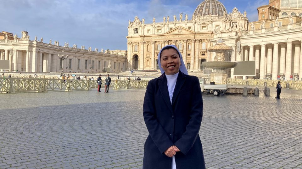 Řádová sestra Lilibeth pochází z Filipín, ale ve Vatikánu slouží už 11 let