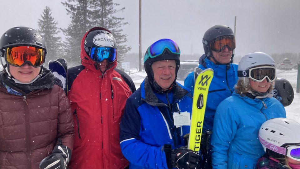 Nejmladšímu lyžaři bylo pět a nejstaršímu přes 75 let