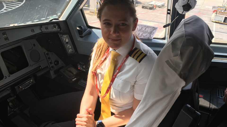 Judita Svobodová je nejmladší českou pilotkou, která může řídit Airbus A330