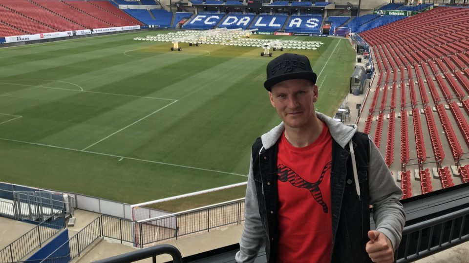 Fotbalista Zdeněk Ondrášek si v texaském Dallasu pochvaluje především slunečné počasí