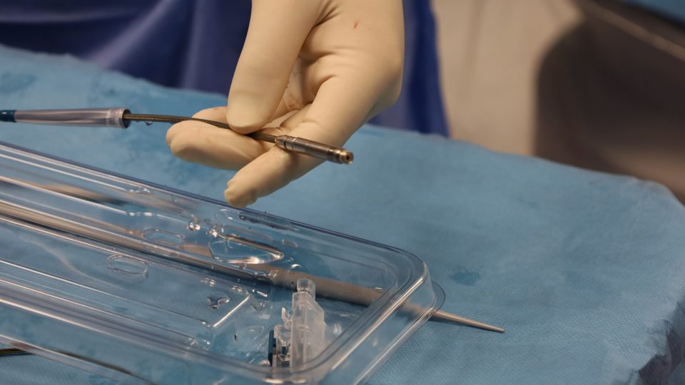 Nano-kardiostimulátor je menší než malá tužková baterie