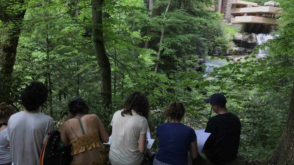 Vila Fallingwater architekta Franka Lloyda Wrighta v Pensylvánii