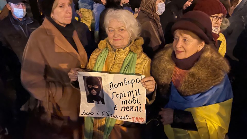 Na demonstraci v Mariupolu přišla i téměř osmdesátiletá Valentina