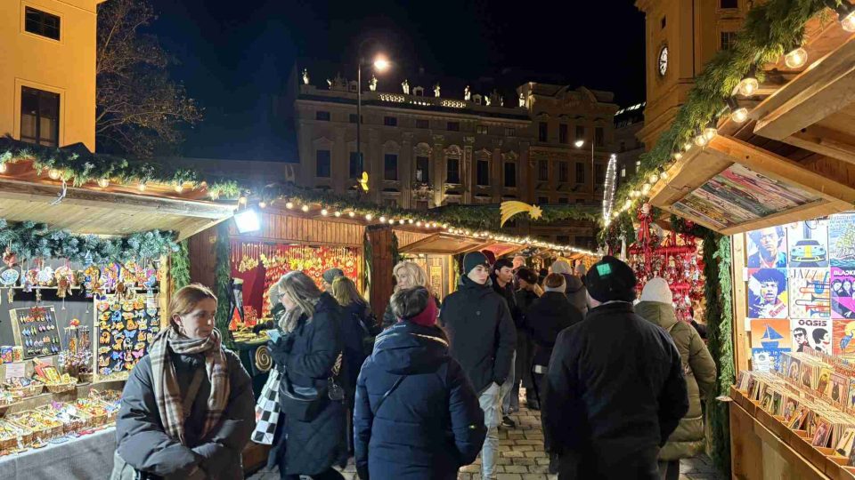 Adventní trhy ve Vídni, tak jak je známe dnes, patří k těm nejvyhlášenějším na světě | foto: Bára Vránová, Český rozhlas Adventní trhy ve Vídni, tak jak je známe dnes, patří k těm nejvyhlášenějším na světě