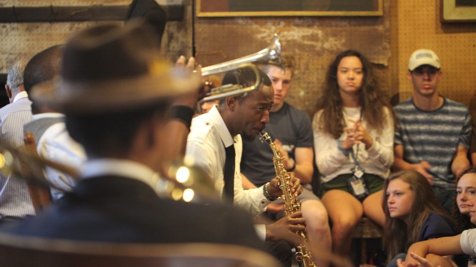 Hudba je to nejlepší, co může New Orleans dnešním studentům nabídnout, věří jazzoví muzikanti