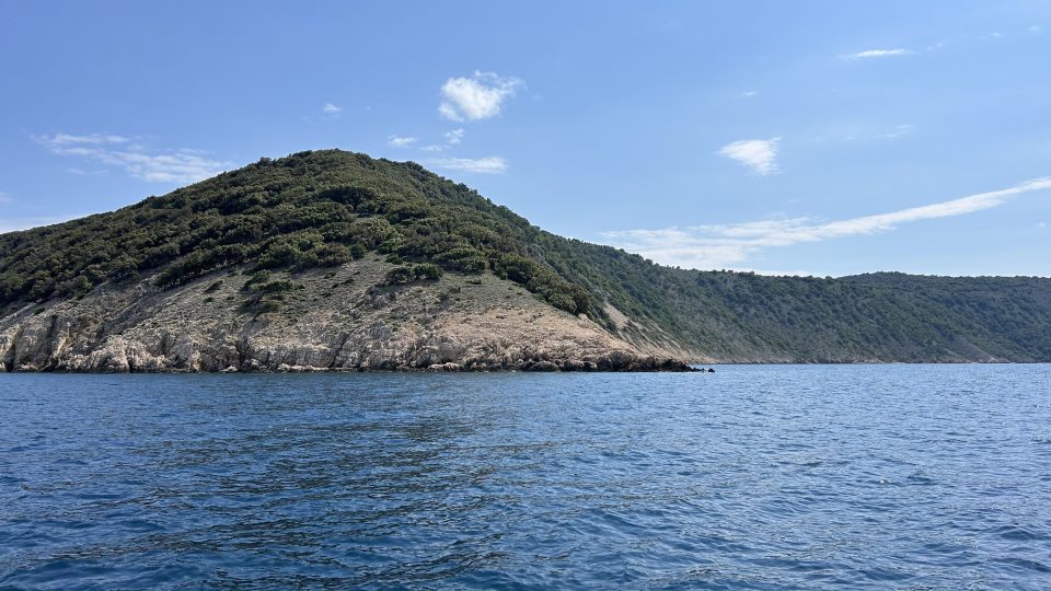 Ostrov Plavnk je jedním z největších neobydlených ostrovů na severu Jadranu