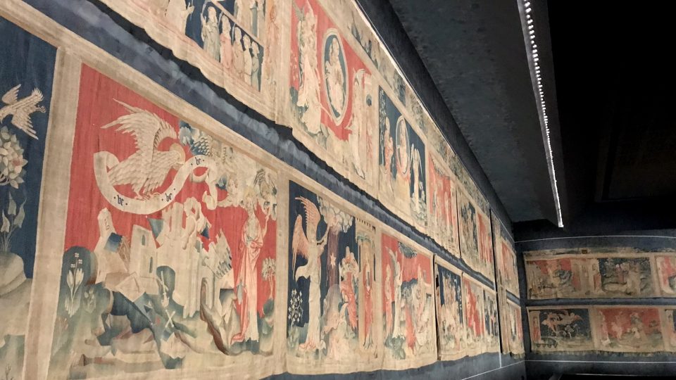 Do 21. století se podařilo uchovat více než 100 z původních 140 metrů délky tapiserie