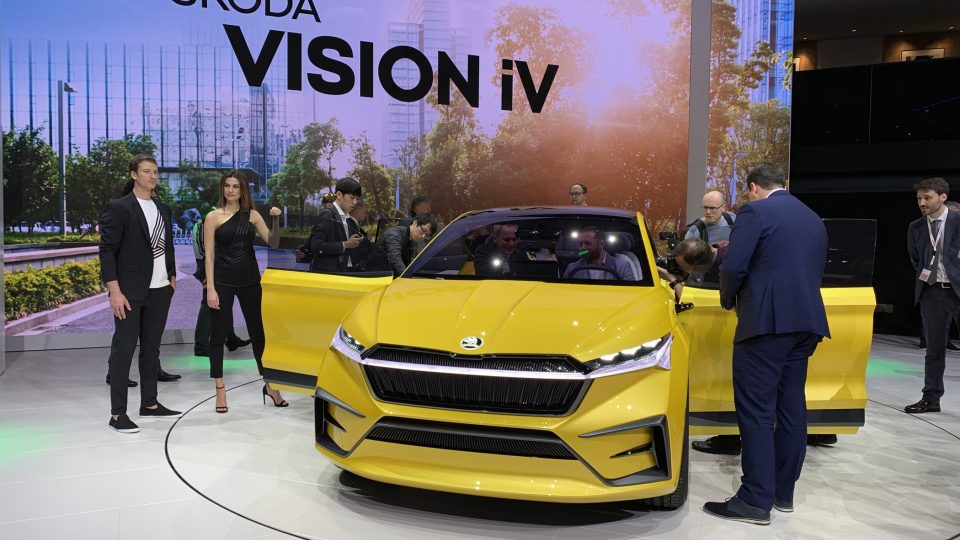 Koncept Škoda Vision iV, jak ho automobilka představila na ženevském autosalonu