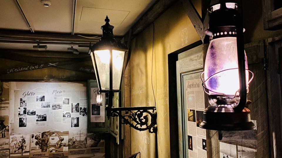 Výstava Město jako přízrak / Pražské inspirace Jaroslava Foglara je k vidění v  Domě U Zlatého prstenu