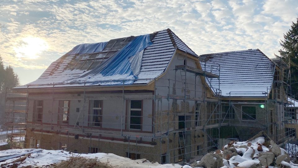 Rekonstrukce domu, kterou zajišťuje architektonický ateliér Petra Všetečky