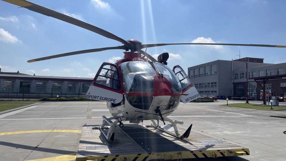 Kromě vrtulníku mají záchranáři na základně v Ostravě-Zábřehu k dispozici ještě tři velké sanitky a vozidlo s lékařem