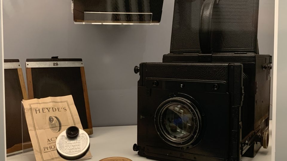 Fotoaparáty, které měla Amundsenova expedice s sebou, patřily tehdy k nejmodernějším