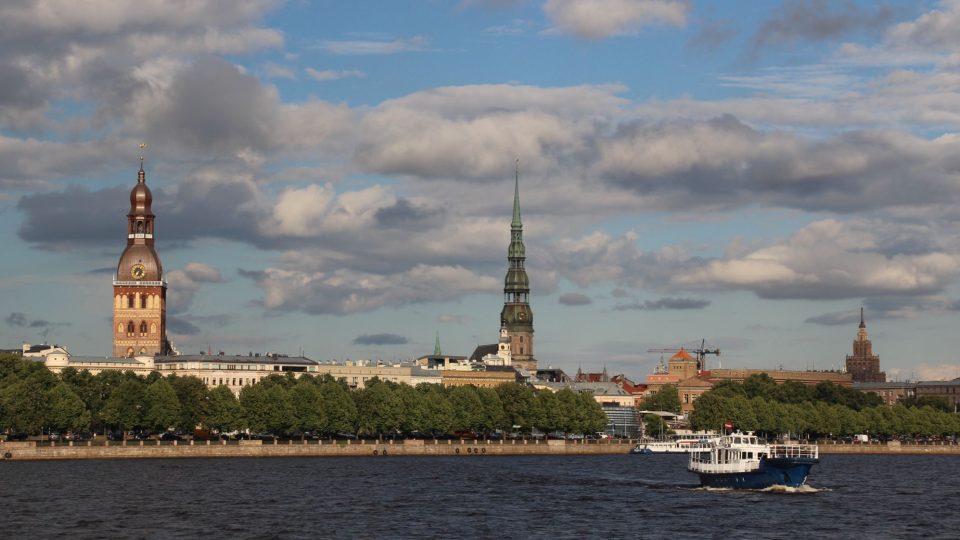 Dějištěm festivalu je hlavní město Lotyšska vždy jednou za pět let.