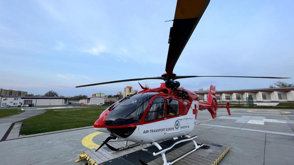 Operační středisko může vrtulník kdykoliv poslat do ostré akce