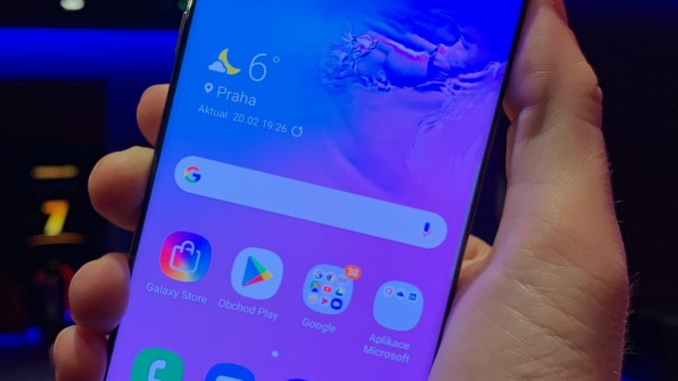 Samsung Galaxy S10 je první telefon na světě vybavený biometrickou ultrazvukovou čtečkou
