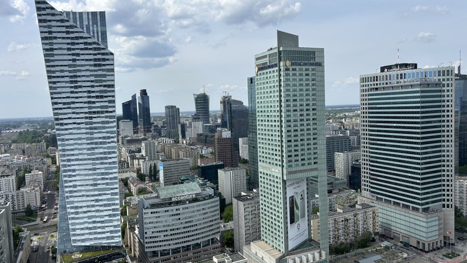 Nejvyšší stavbou v Polsku už sice Palác kultury a vědy není, nejvyšší památkou však zůstává | foto: Kateřina Havlíková, Český rozhlas Nejvyšší stavbou v Polsku už sice Palác kultury a vědy není, nejvyšší památkou však zůstává
