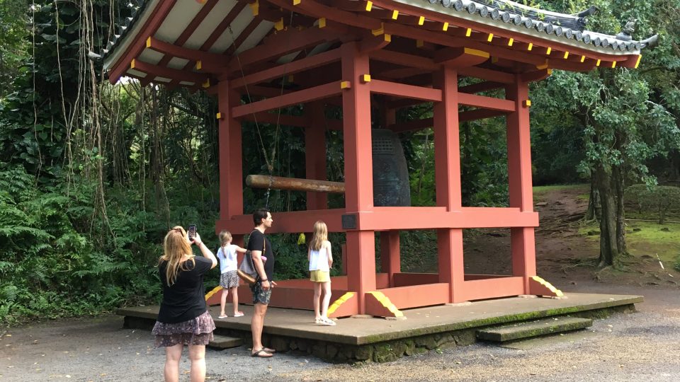 Byodo-In: kopie starobylého zvonu kterou může oproti kjótského originálu rozeznít každý