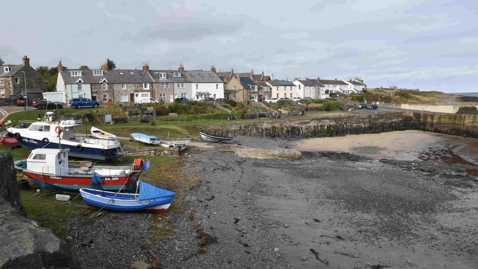 Ti nejlepší uzení sledi ve Velké Británii pocházejí z malé severoanglické rybářské vesničky Craster