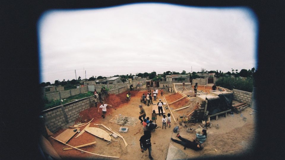 Martin Loužecký postavil v Mosambiku dva skateparky