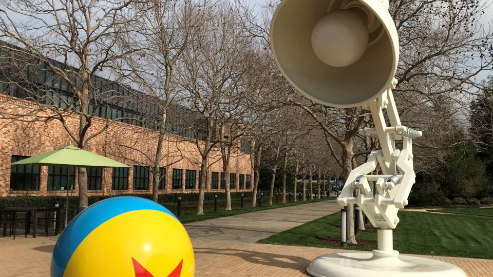 Poskakující lampa - známý symbol studia Pixar