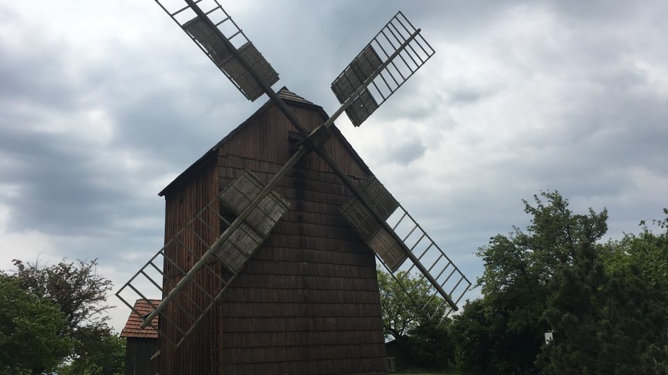 Otočný větrný mlýn, jaký ani větrníková velmoc Nizozemsko nemá