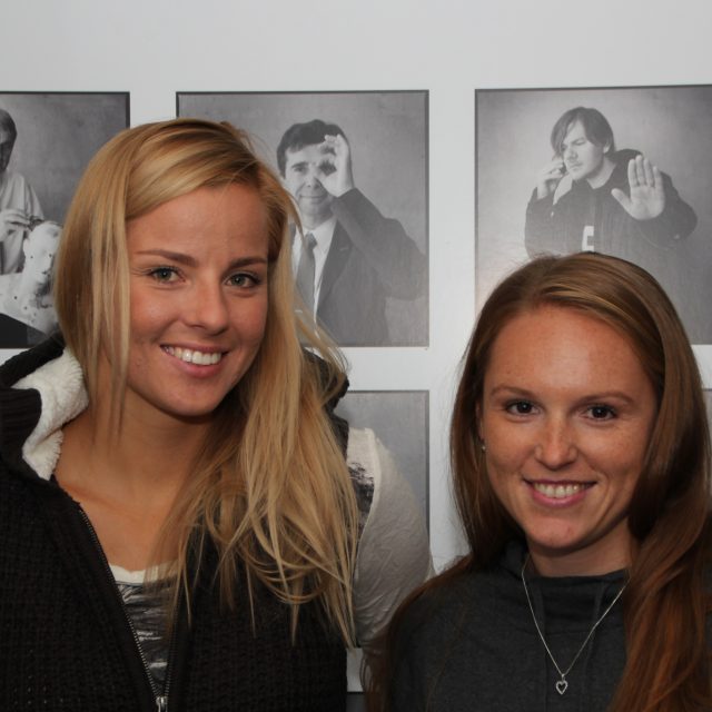 Ditetu nedržíme,  ale masem se nepřejídáme,  říkají Kristýna Kolocová a Markéta Sluková | foto: Prokop Havel,  Český rozhlas