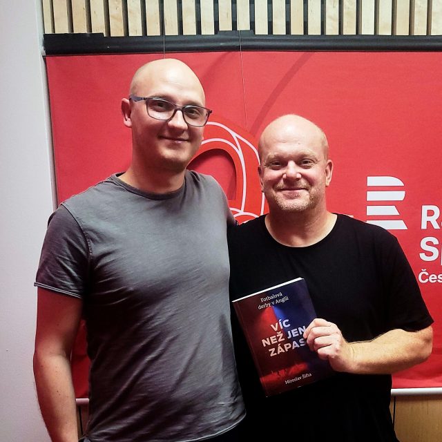 Miroslav Šifta využil při tvorbě knihy o fotbalových derby i studia geografie. Rozpovídal se o tom i ve středečním pořadu Na place | foto: Český rozhlas