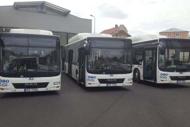 Dopravní podniky s autobusy na stlačený zemní plyn mají problém sehnat dodavatele. | foto: Tomáš Kopecký
