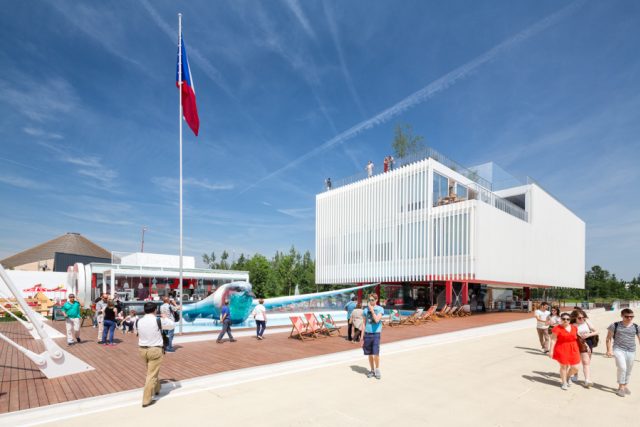 Český pavilon ze světové výstavy EXPO v Miláně postavila společnost Koma Modular a po skončení výstavy si ho odvezla do svého vizovického areálu | foto: Koma Modular Construction