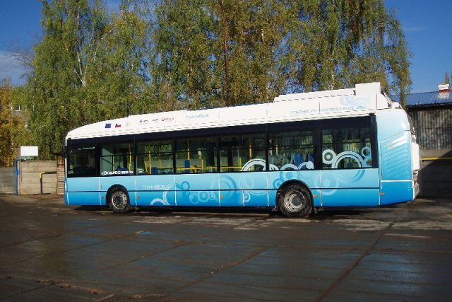 Vodíkový autobus v Neratovicích | foto: Jana  Huzilová