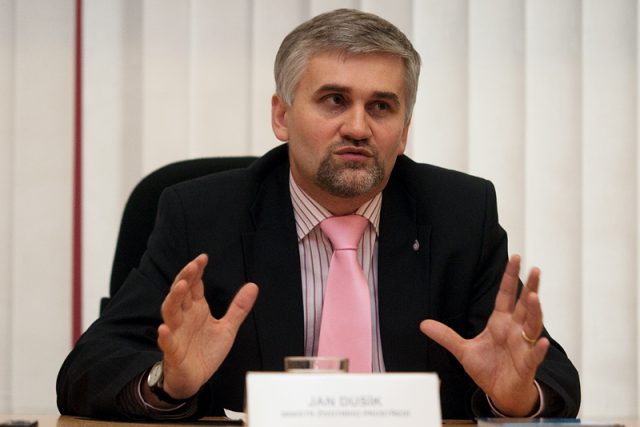 Jan Dusík - ministr životního prostředí | foto: Tomáš Adamec
